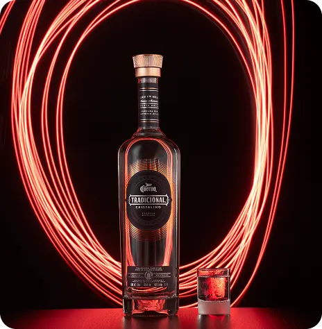 Botella de José Cuervo Cristalino